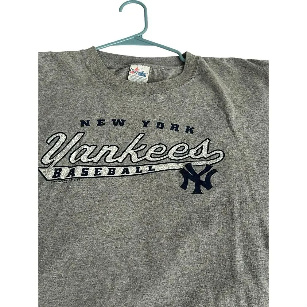 Vtg 2003 New York Yankees Majestic T-Shirt Mens 2X Gray MLB Baseball Tee 2000s